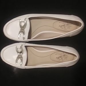 Life stride 8.5 Cream colored